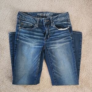 American Eagle Outfitters Women's Dark Blue Straight Leg Jeans